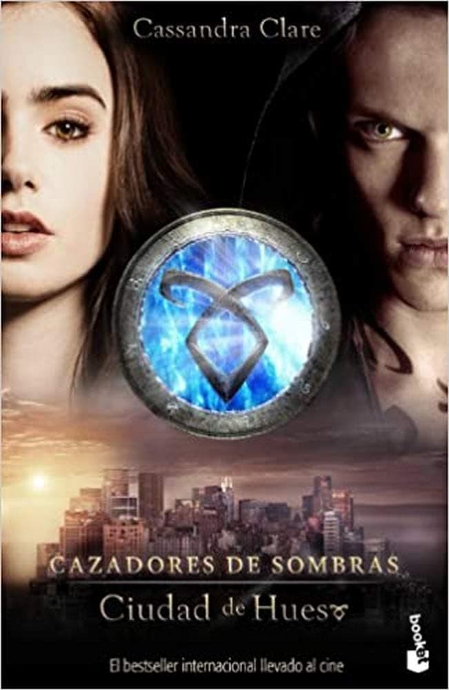 Portada de Ciudad de hueso. Cazadores de sombras 1: Cazadores de sombras 1 (Bestseller)