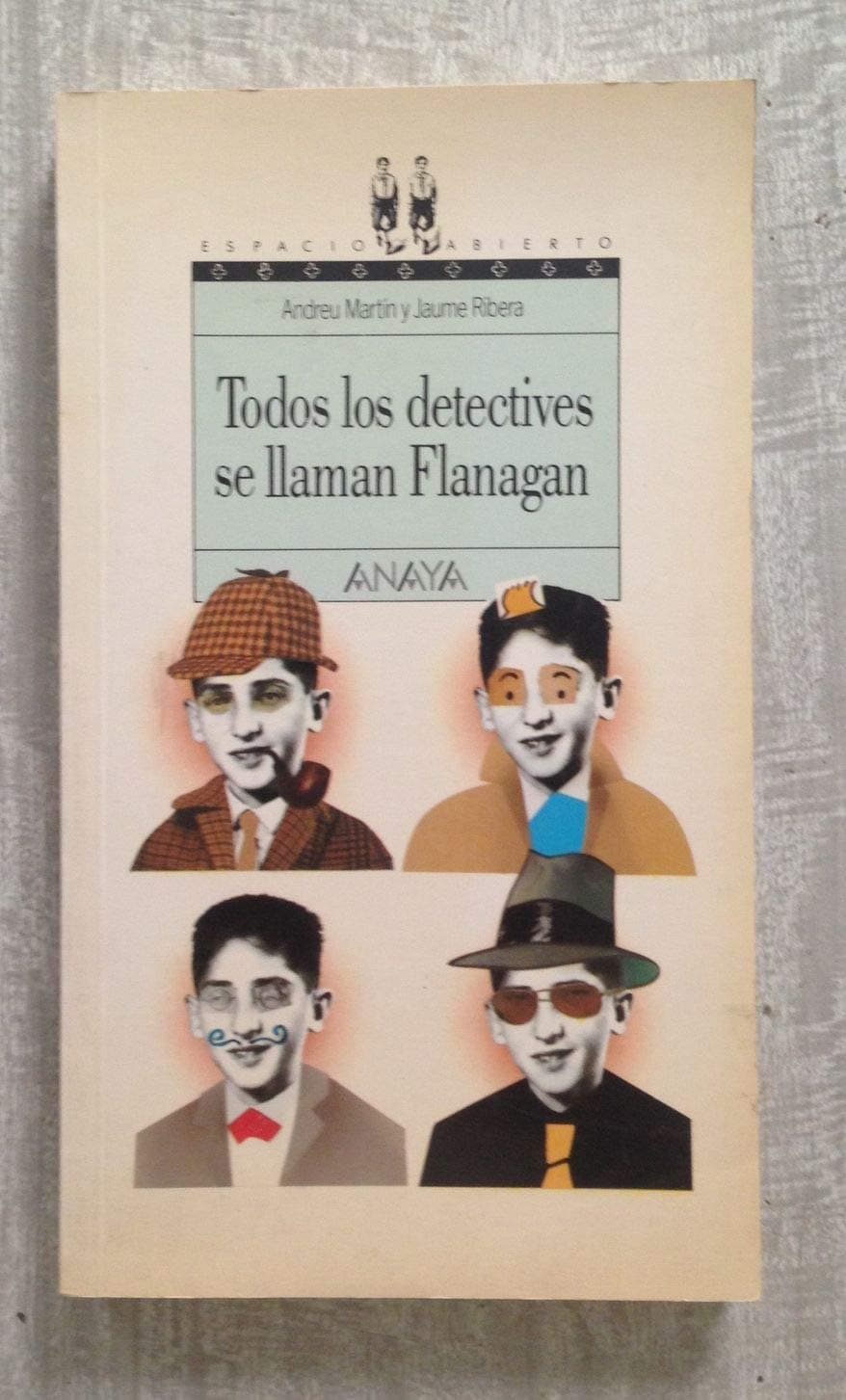 Portada de TODOS DETECTIVES LLAMAN FLANAGAN (ESPACIO ABIERTO)