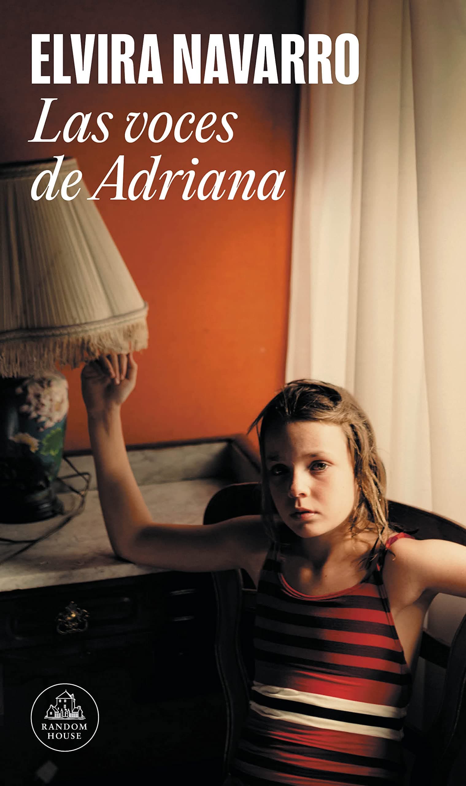 Portada de Las voces de Adriana (Random House)