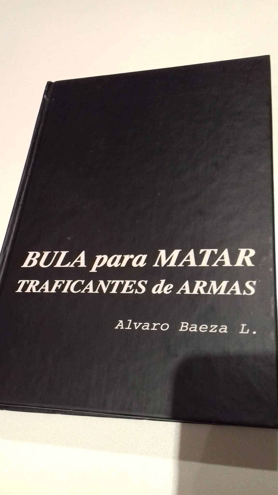 Portada de Bula para matar : traficantes de armas