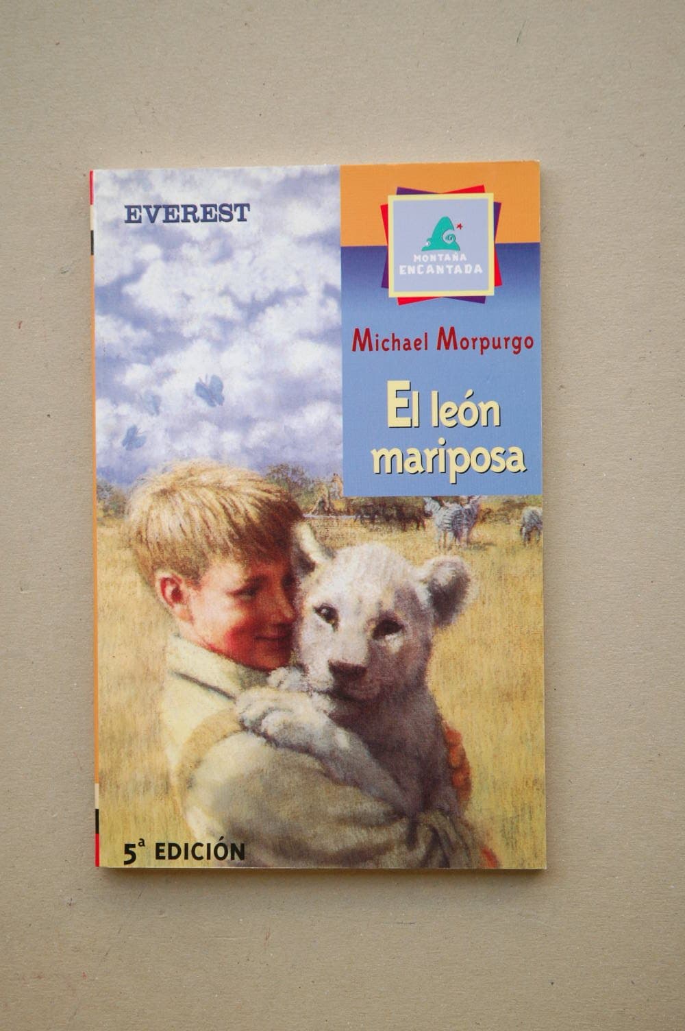 Portada de El León Mariposa (Leer es vivir)