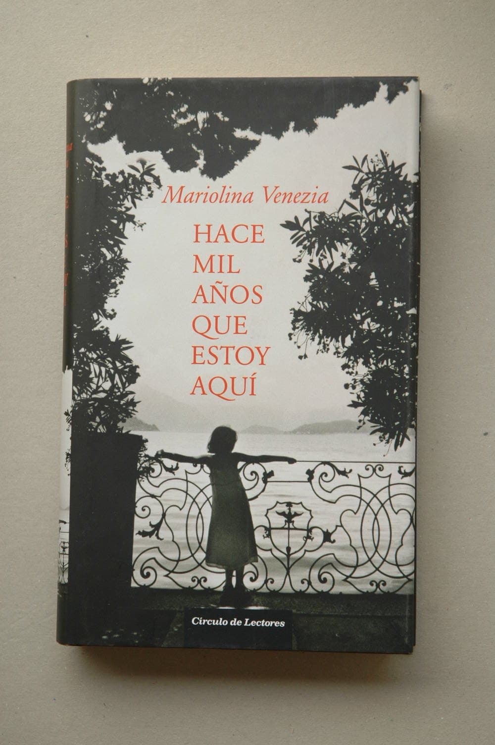 Portada de Hace Mil Años Que Estoy Aquí
