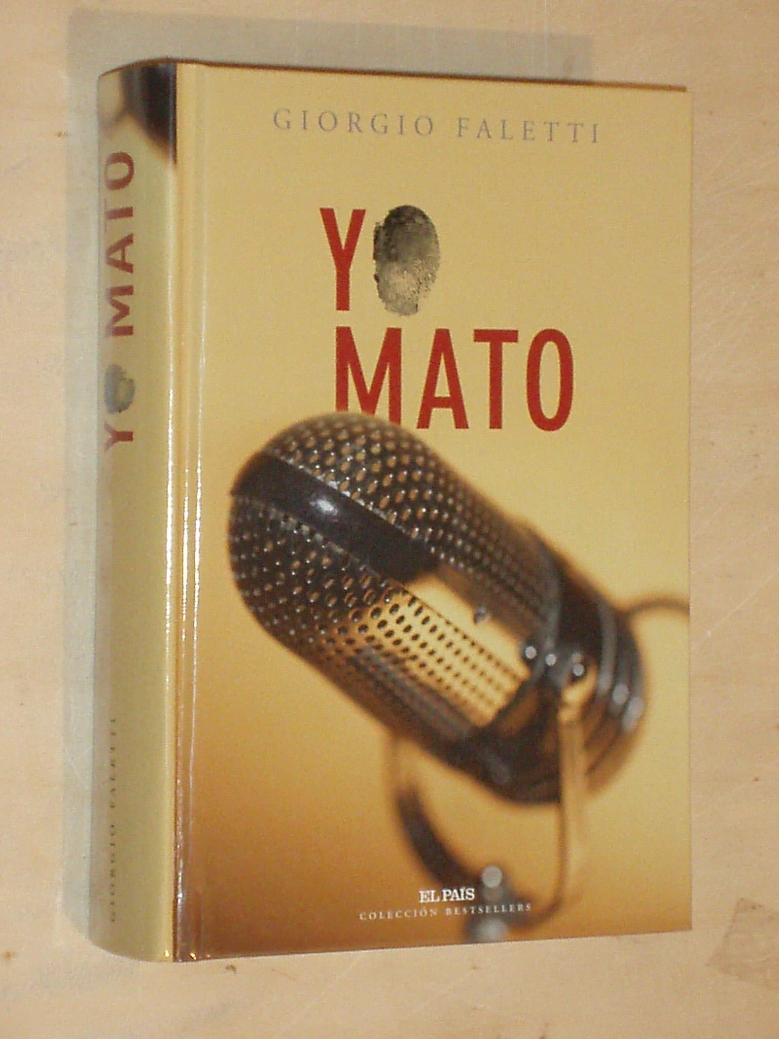 Portada de Yo Mato