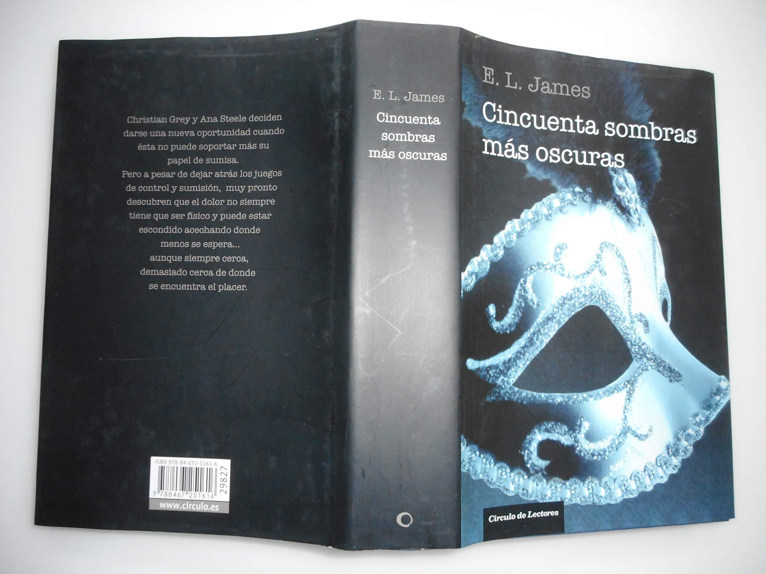 Portada de Cincuenta Sombras Más Oscuras