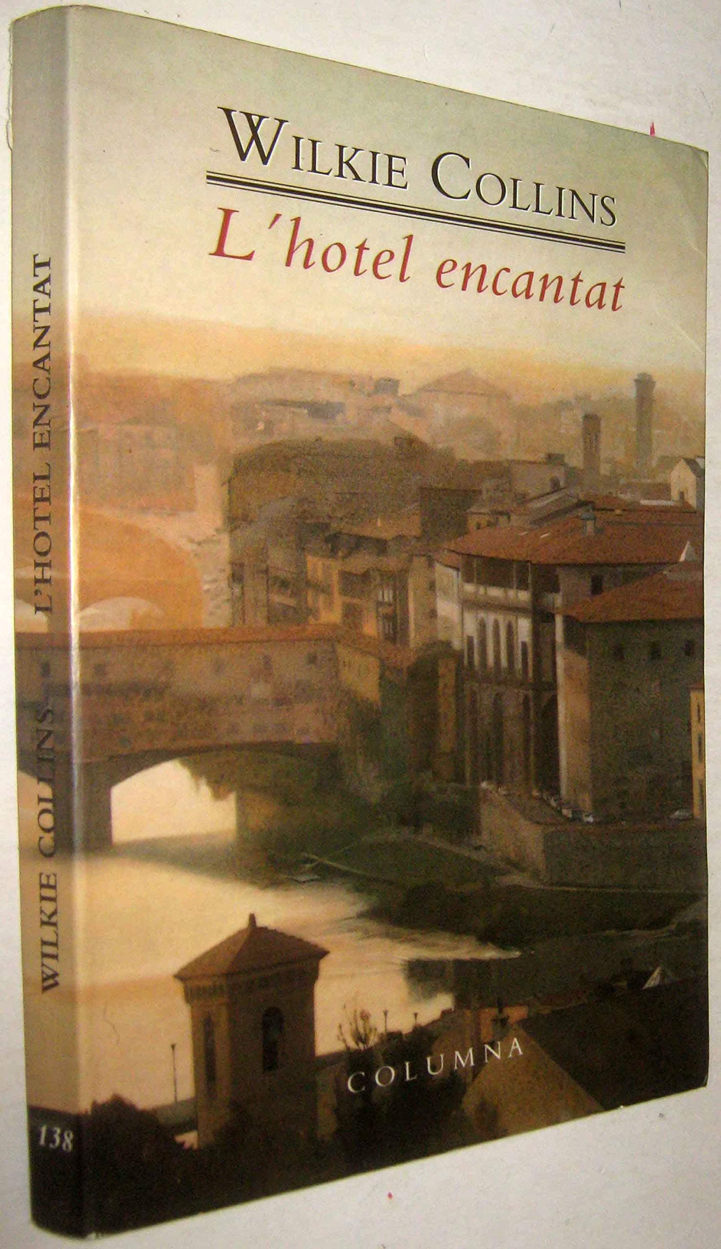 Portada de L'Hotel Encantat