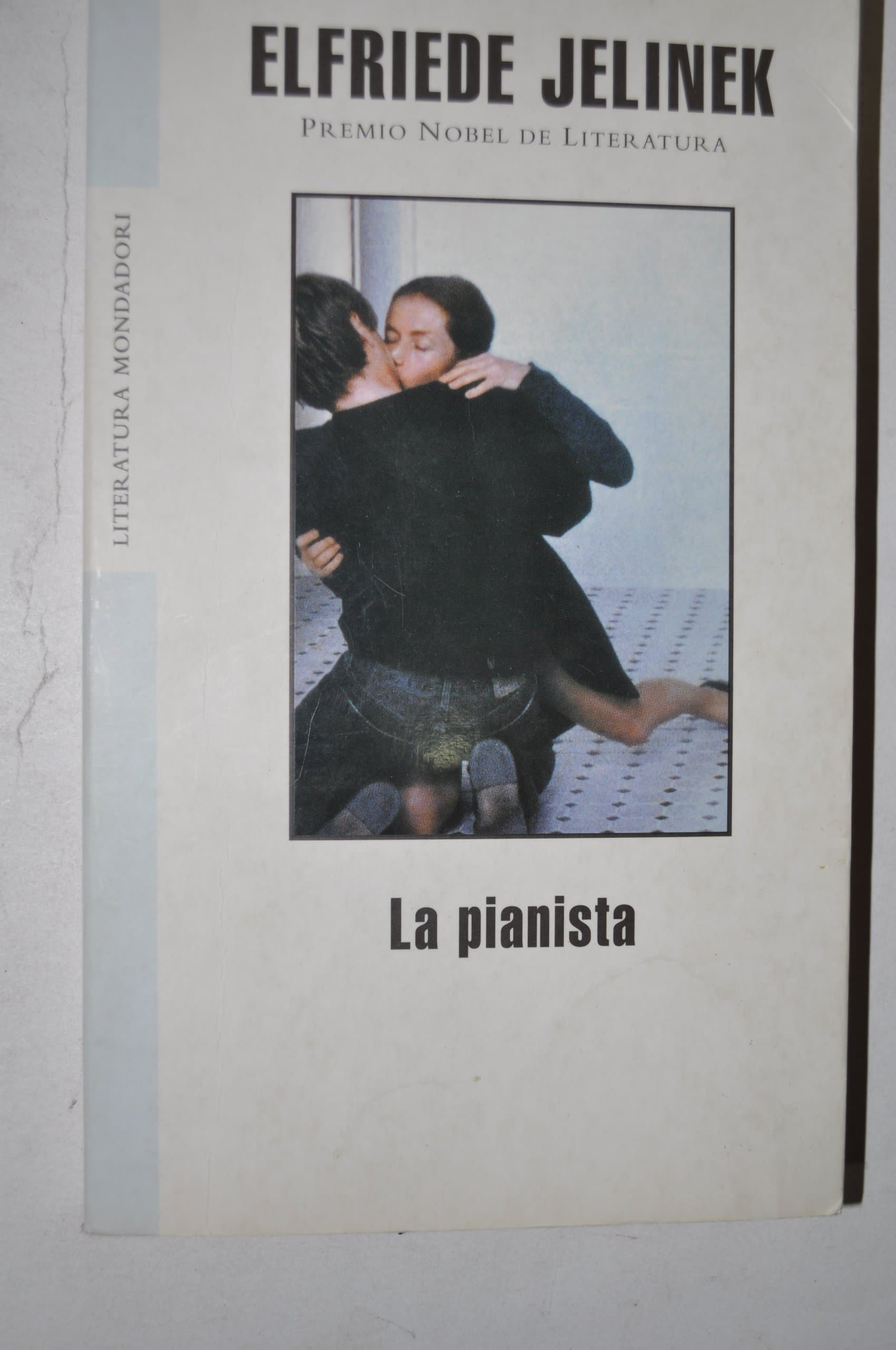 Portada de La Pianista / The Pianist (Literatura / Literature)