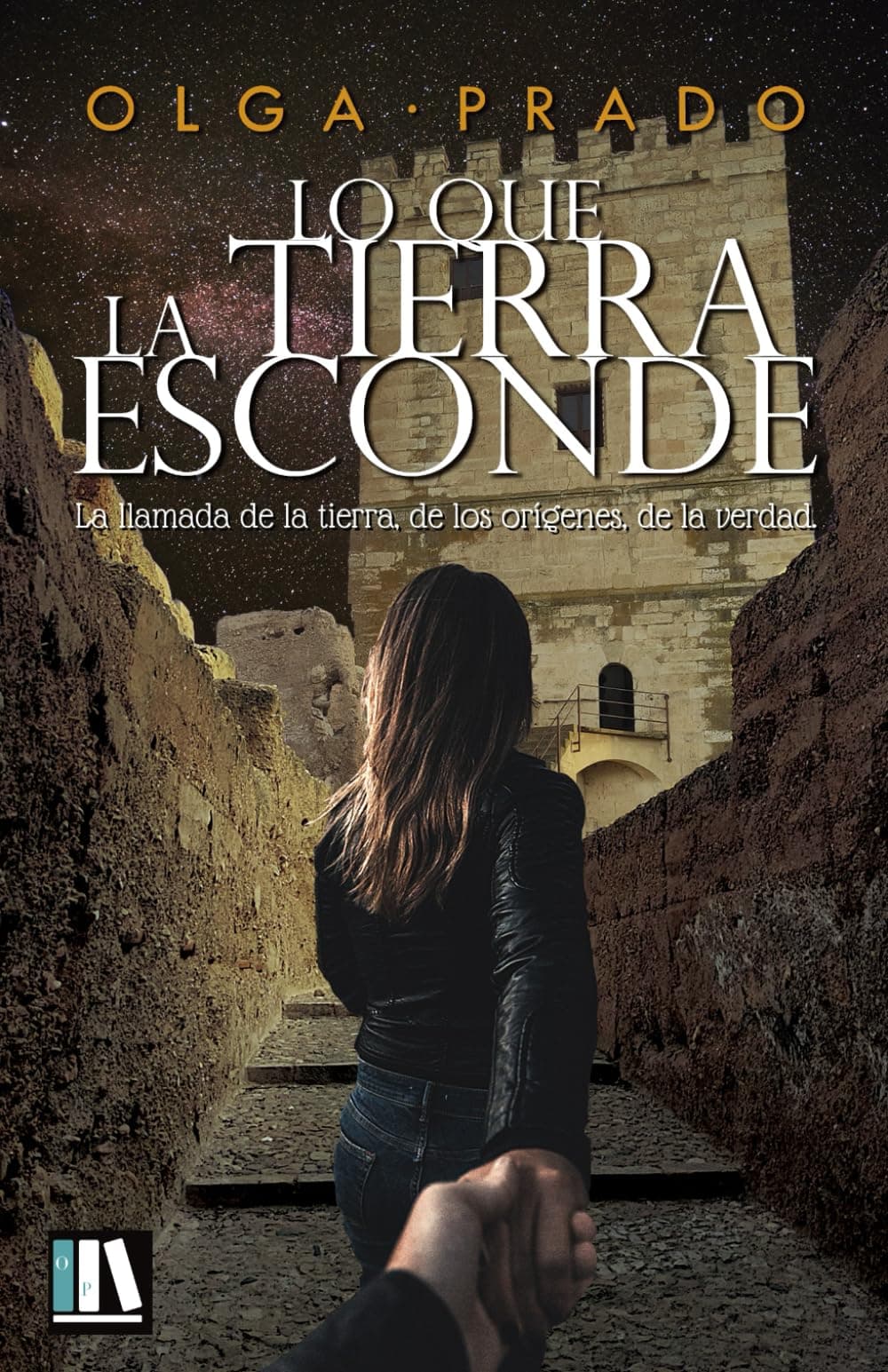 Portada de LO QUE LA TIERRA ESCONDE