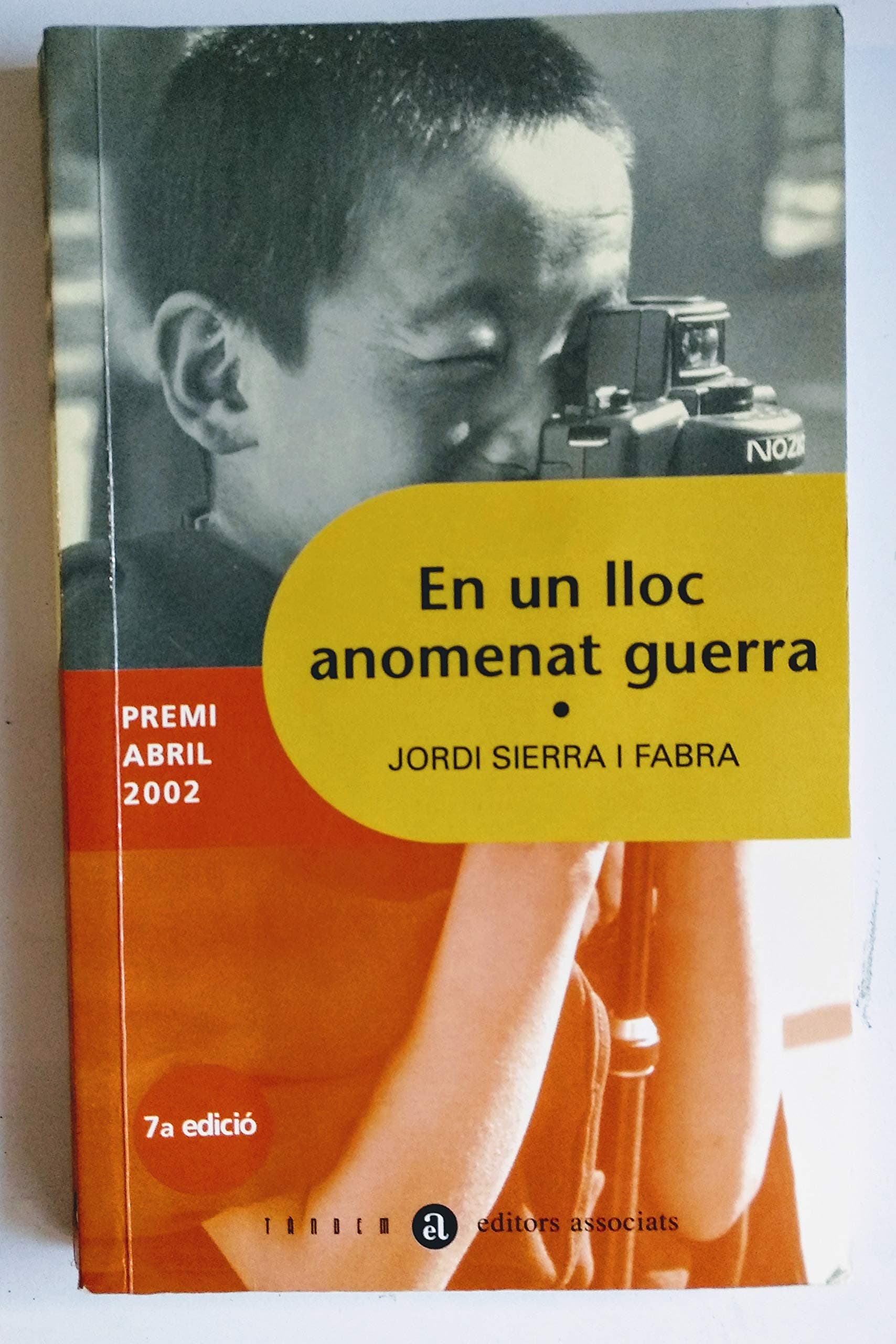 Portada de En un lloc anomenat guerra: 6 (Abril)
