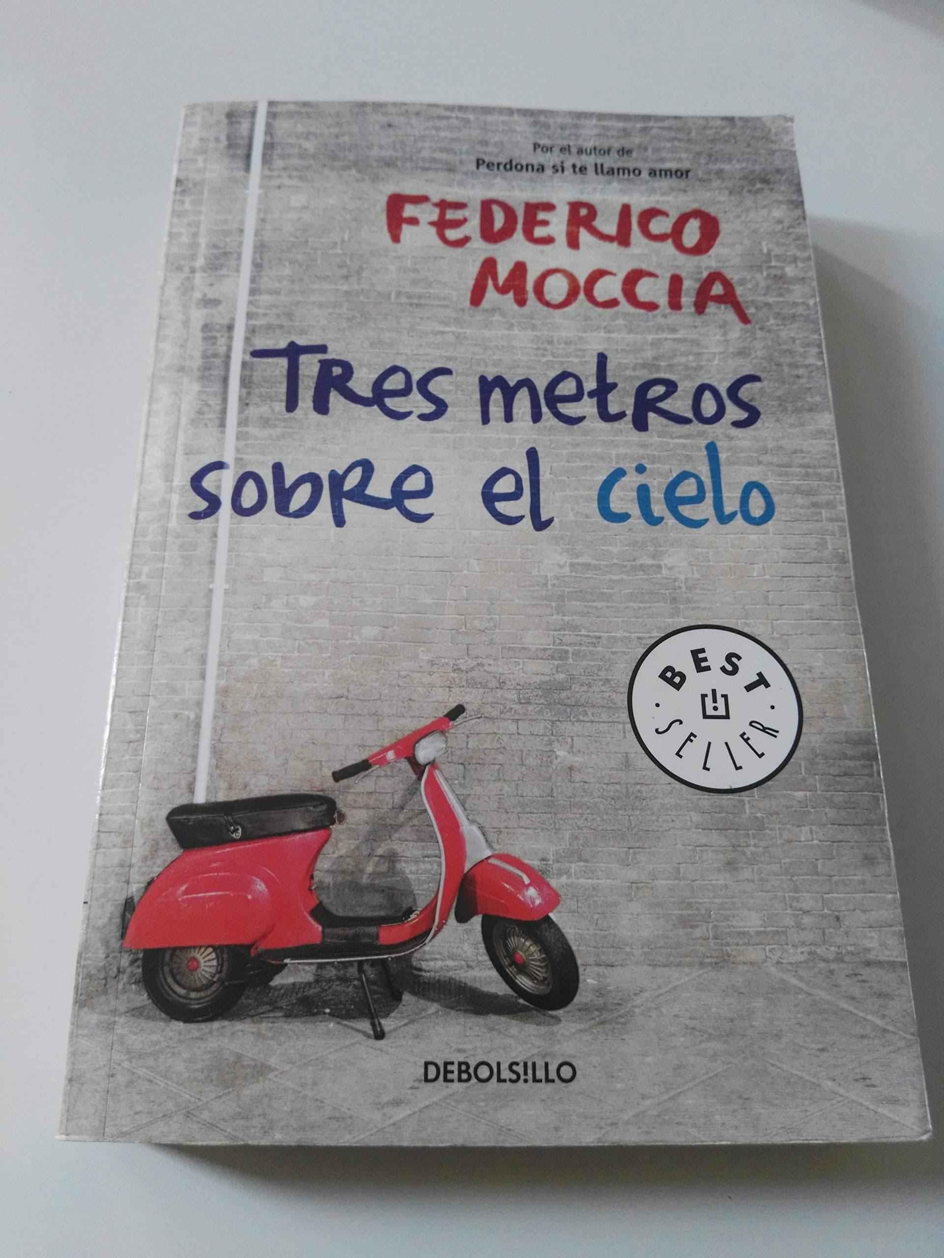Portada de Tres metros sobre el cielo