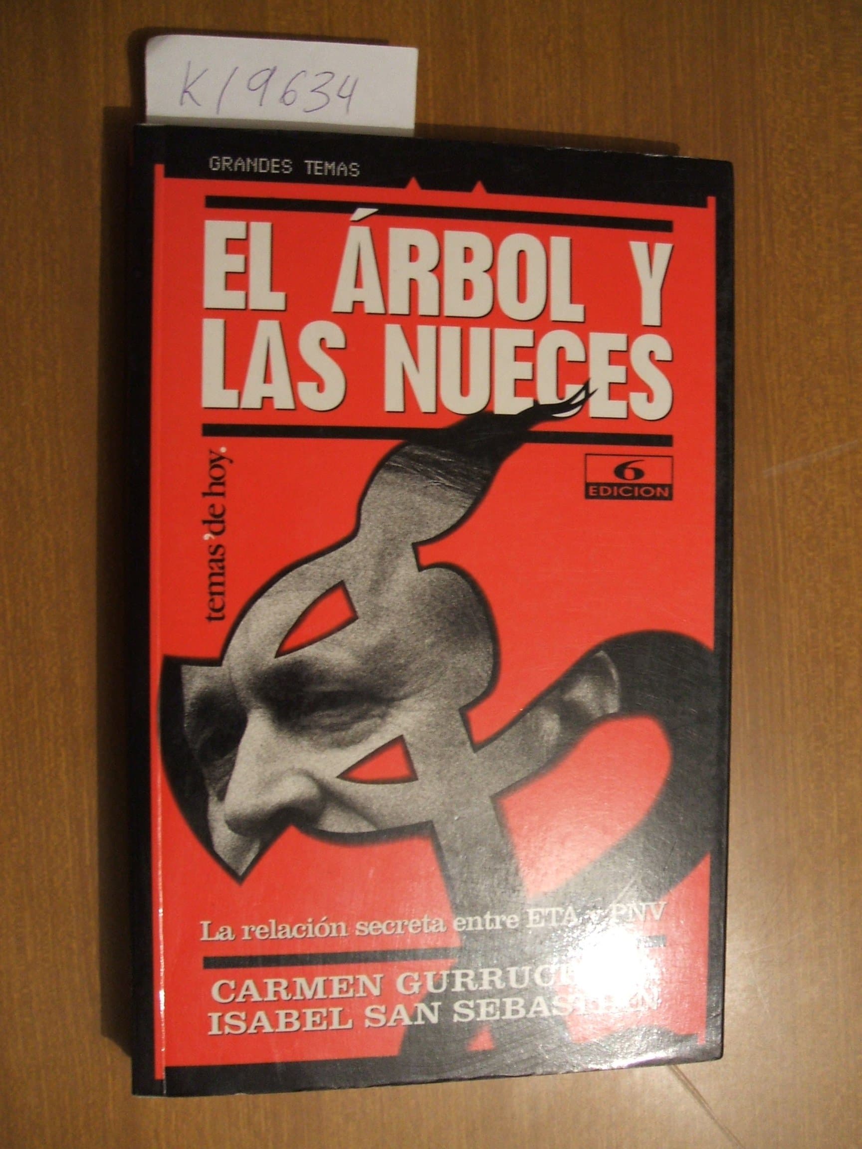 Portada de El arbol y las nueces: 1 (Grandes Temas)