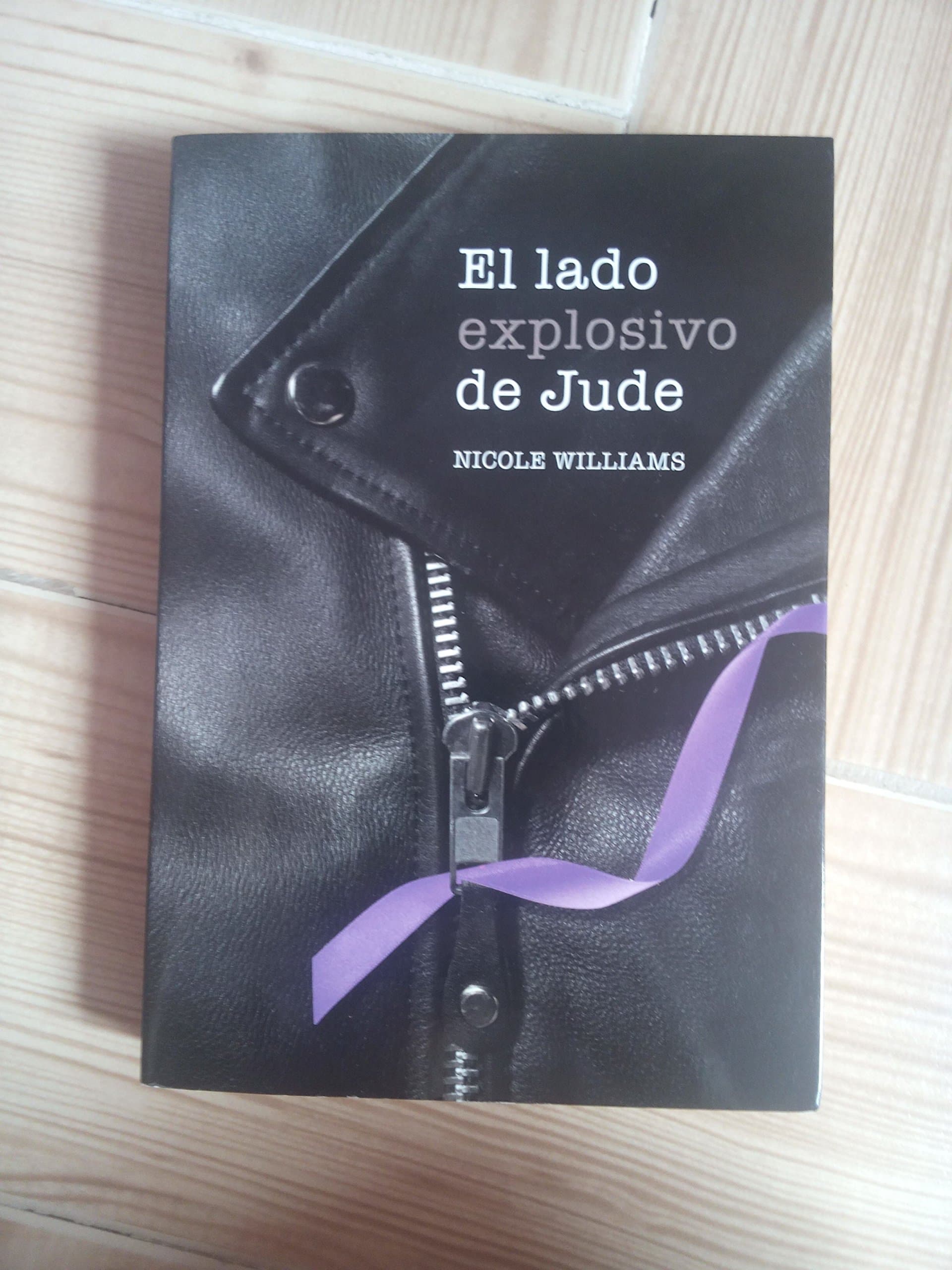 Portada de El lado explosivo de Jude (Crash 1) (Montena)