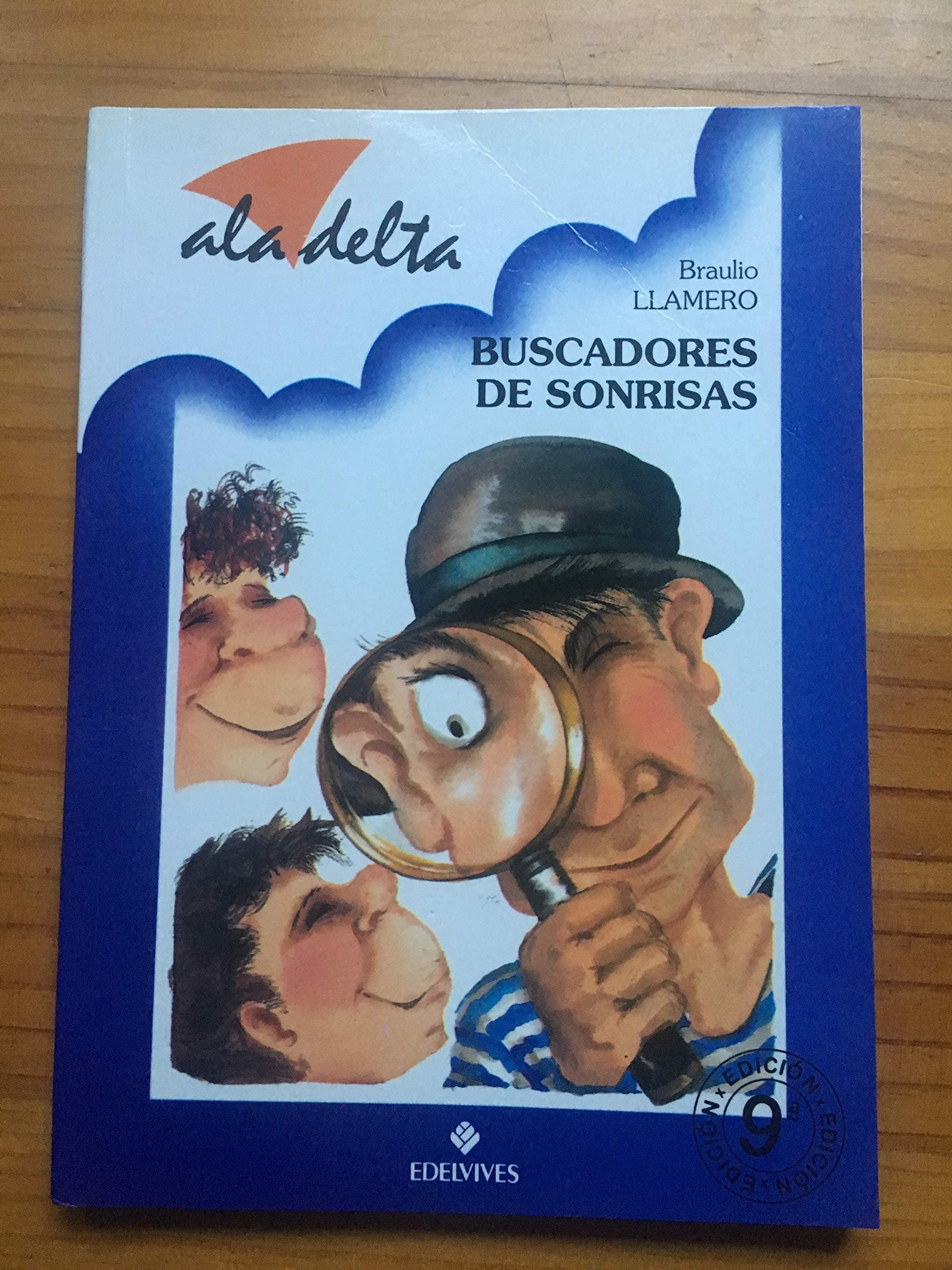 Portada de Buscadores de sonrisas (Ala Delta Azul)