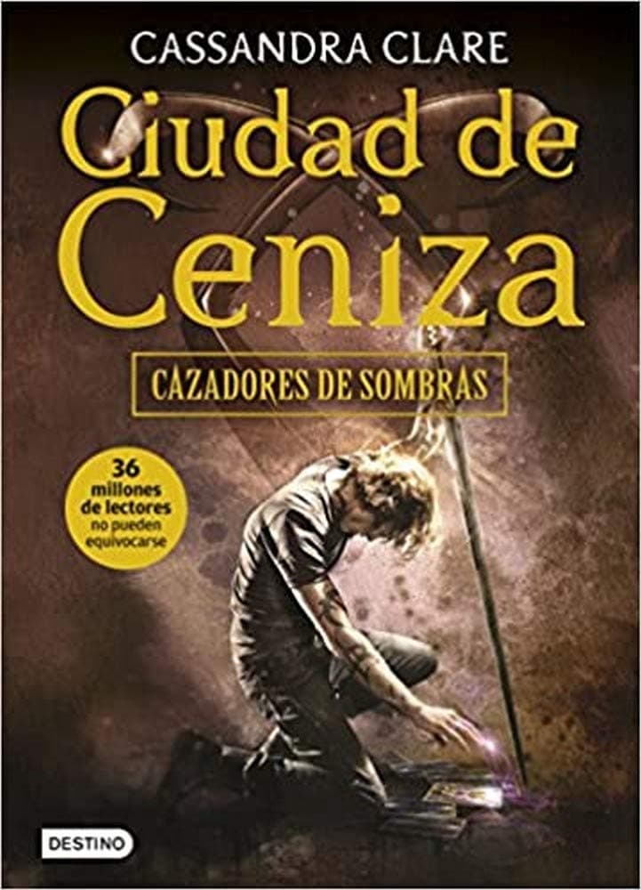 Portada de Ciudad de Ceniza: Cazadores de sombras 2 (La Isla del Tiempo Plus)