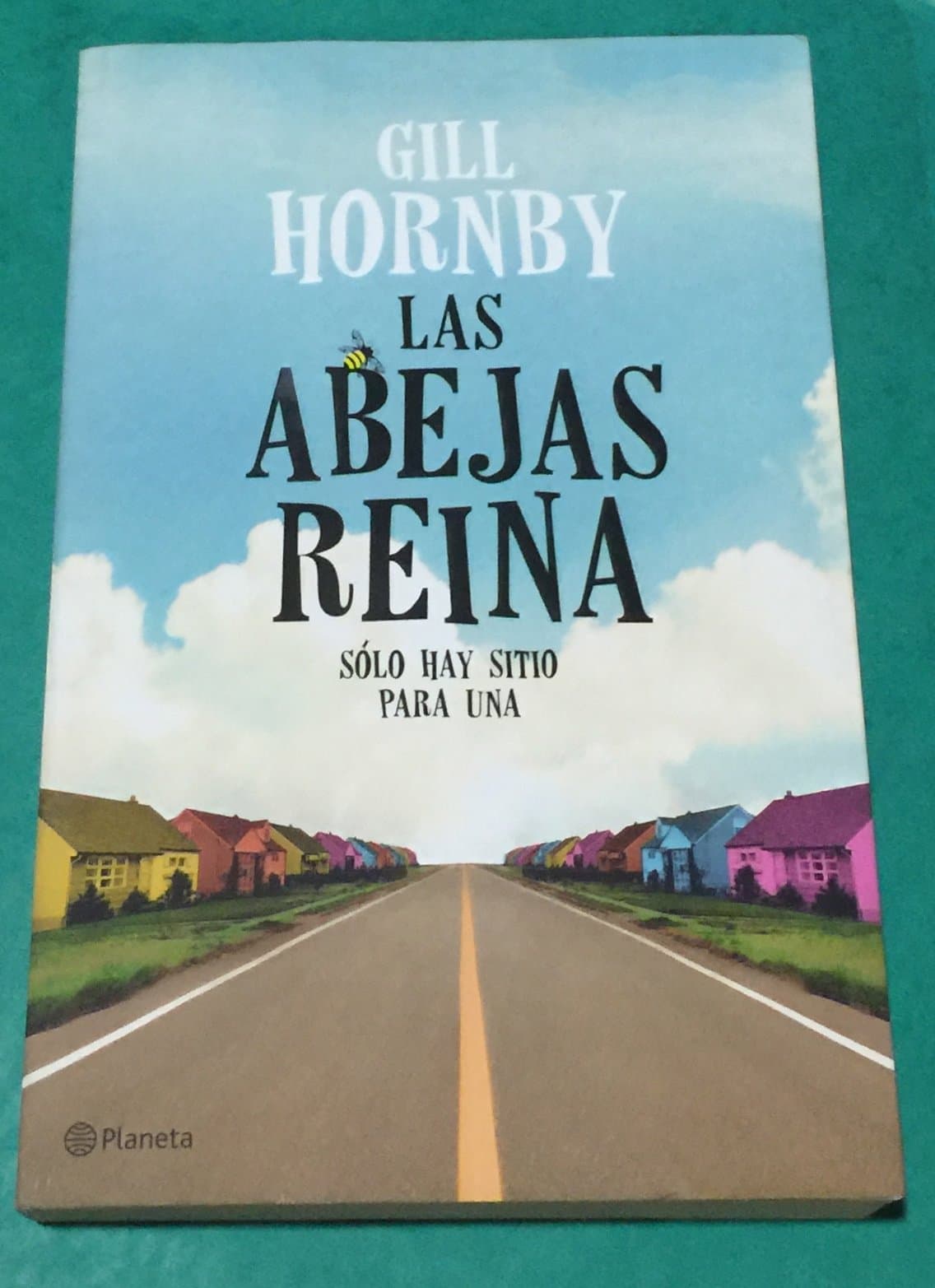 Portada de Las abejas reina (Planeta Internacional)