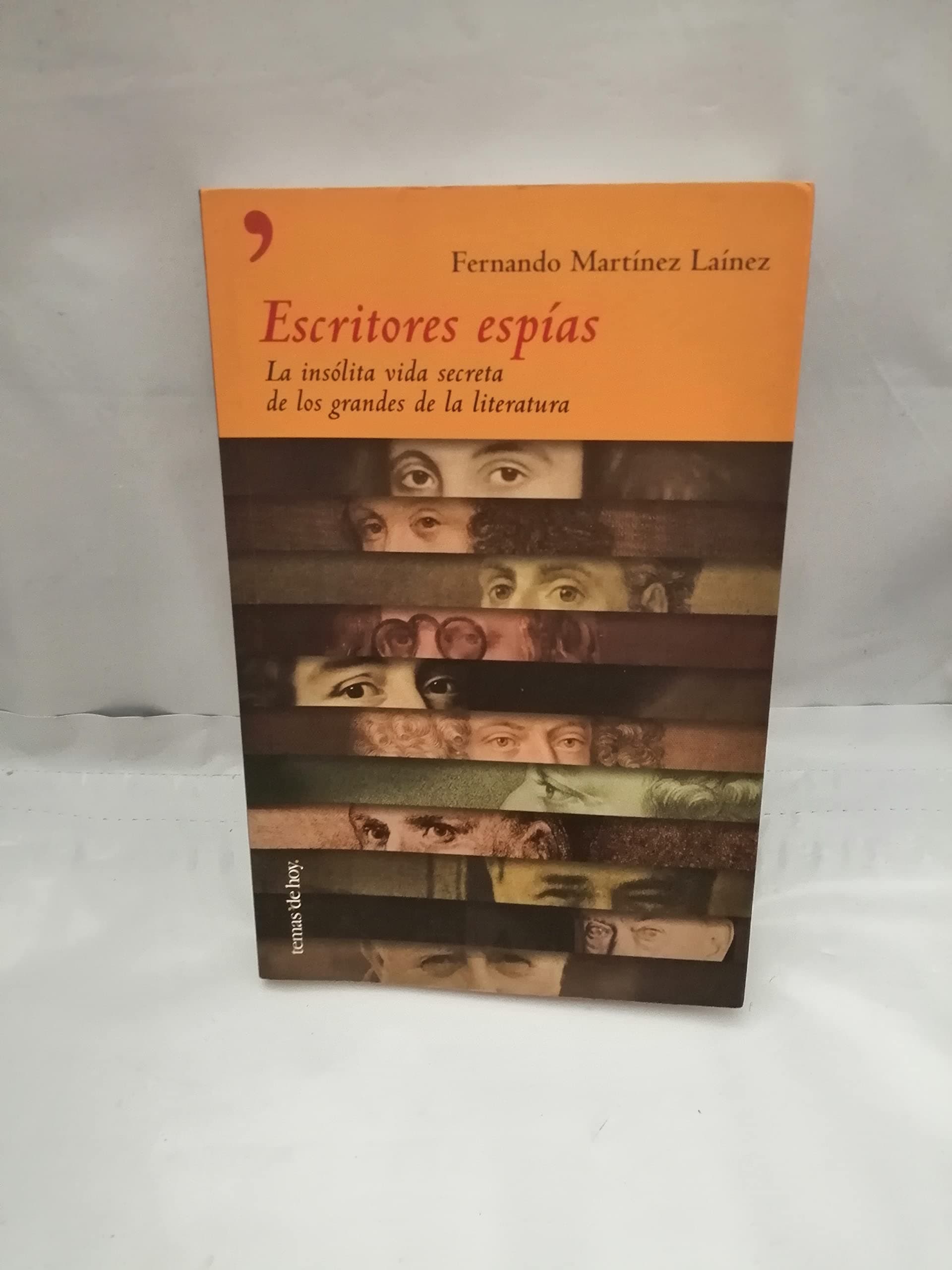 Portada de Escritores espias